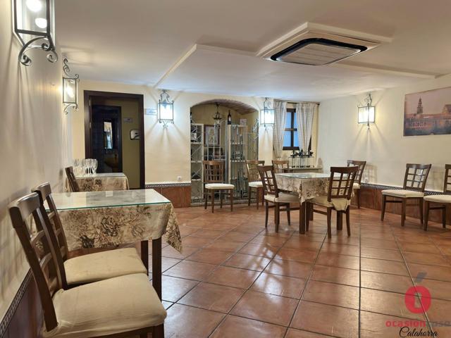 LOCAL COMERCIAL EN ZONA HESPERIA - AVENIDA FRAY ALBINO photo 0