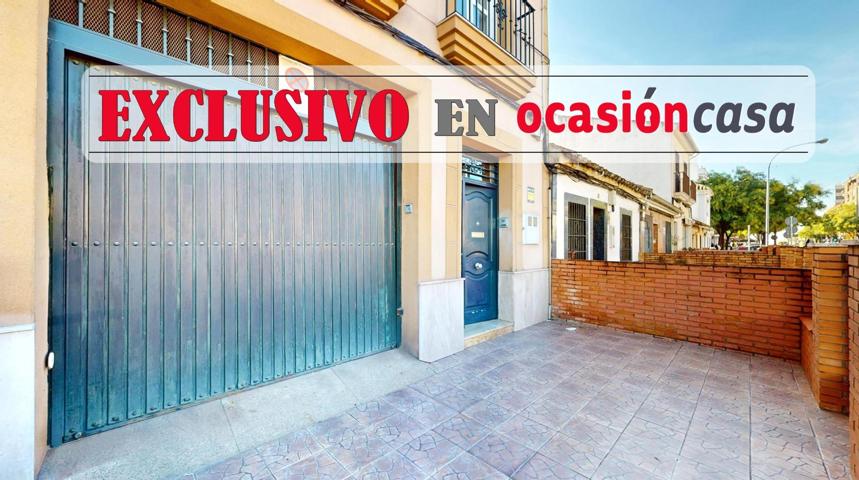 GRAN CASA EN AVENIDA DE CÁDIZ - CON ASCENSOR PRIVADO photo 0