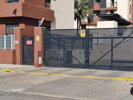 Piso En alquiler en Calle Hermanas Mirabal 10, Plta:3, Prta:b, Esc: 8, 10, Centro, Mairena Del Aljarafe photo 0