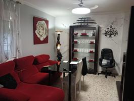 Piso En venta en La Algaba photo 0