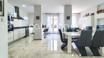 Casa De Campo En venta en Calle Francesc Carbonell, Rocafort photo 0