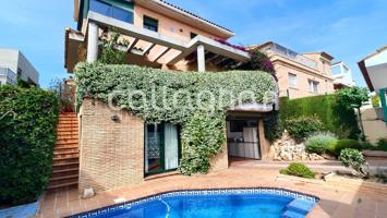 Casa En alquiler en Ermita, Godella photo 0