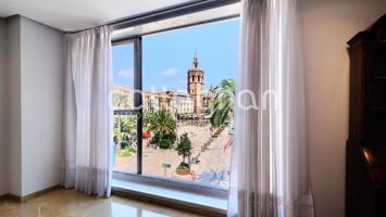 Piso En venta en Plaza De La Reina, Ciutat Vella, València photo 0