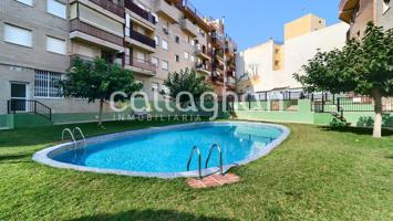 Unifamiliar Pareada En venta en Calle De Sant Miquel Arcàngel, El Alborgí, Paterna photo 0