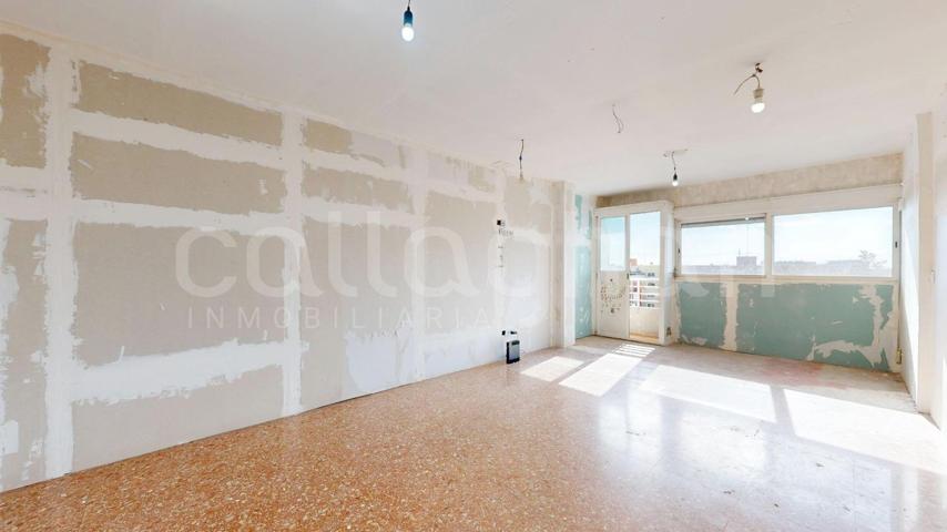 Piso En venta en Avenida Del Cid, L'Olivereta, Valencia photo 0