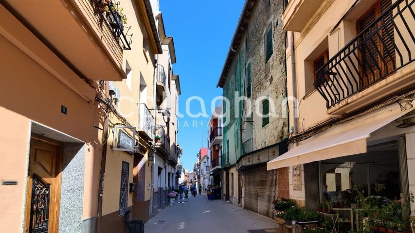 Comunidad En venta en Calle Mare De Déu Del Pilar, Quart De Poblet photo 0