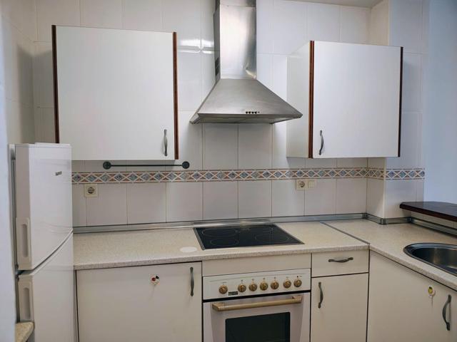 Piso En venta en Calle Río Gargáligas, Carretera De Cádiz, Málaga photo 0