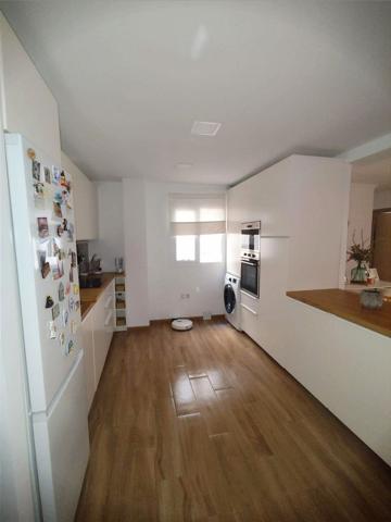 Piso En venta en Calle Ingeniero La Cierva, Carretera De Cádiz, Málaga photo 0