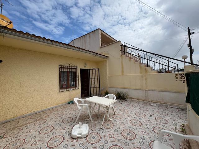 🏡 Adosado con muchas posibilidades en zona residencial tranquila – ¡Hazlo a tu medida! photo 0
