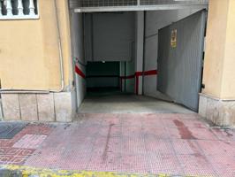 Plaza de garaje en Edificio Molino III, Torrevieja: amplia, céntrica y con opción a trastero photo 0
