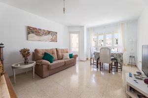 Luz, espacio y comodidad a un paso del centro photo 0