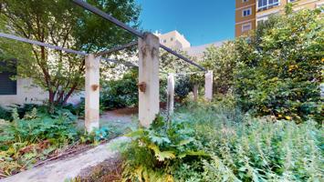 Casa con encanto y jardín en Cas Capiscol: tu oasis en la ciudad photo 0