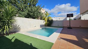 Casa unifamiliar con piscina en Son Rapinya, una de las mejores zonas para vivir en Palma photo 0