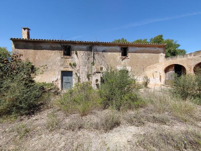 Gran casa antigua para reformar con mucho terreno cerca de Campos photo 0