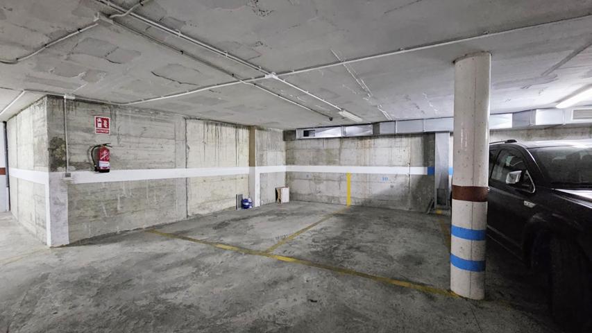 Plaza de aparcamiento en Foners: cómoda, segura y bien ubicada photo 0