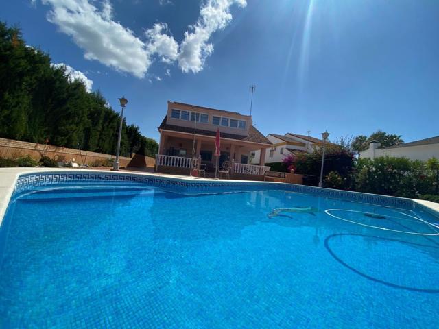 Casa En venta en Nuevo Portil, Cartaya photo 0