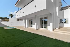 Mijas - Villa-Chalet, 3 Dormitorios, Terraza, Patio, Piscina Privada, Garaje photo 0