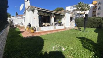 Calahonda - Villa, 2 Dormitorios, Terraza, Jardín y Parking Privado photo 0