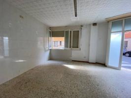 Venta de local comercial en Canet de Mar photo 0