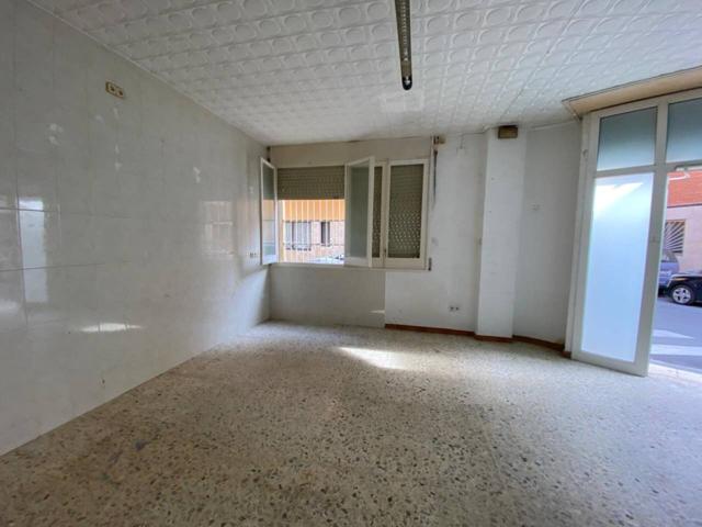 Venta de local comercial en Canet de Mar photo 0