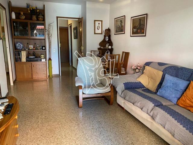 Venta de un piso en Canet de Mar photo 0