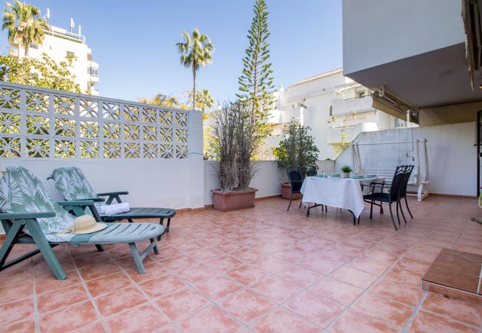 Apartamento con enorme terraza, en urbanización con piscina y garaje,en la Carihuela photo 0