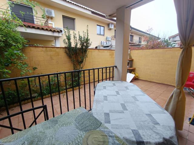 ADOSADO EN NUMANCIA CON DORMITORIO EN PLANTA BAJA photo 0