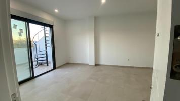 GELVES.- ATICO EN VENTA A ESTRENAR CON TERRAZA Y SOLARIUM CON BONITAS VISTAS photo 0