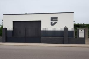 TINERCASA TIENE DISPONIBLE, NAVE INDUSTRIAL EN EL NORTE APTO PARA LA RIC photo 0