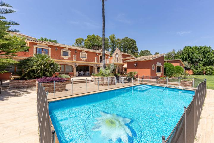 Chalet - Chalet Independiente - La Quinta photo 0