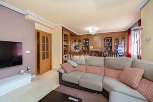 Chalet - Chalet Adosado - C.H.Barajas photo 0