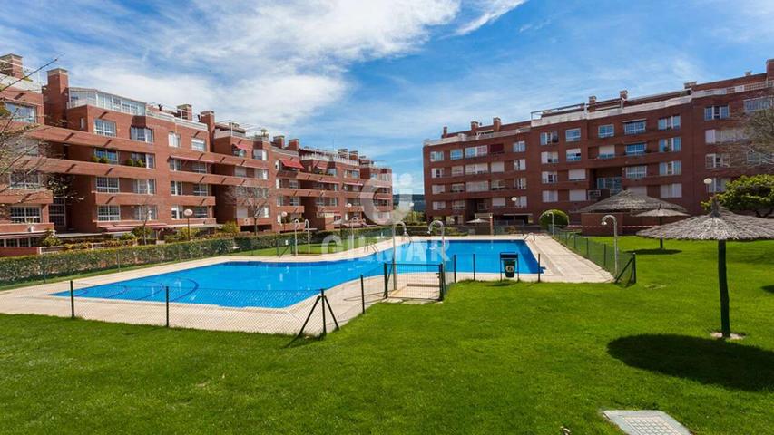 Piso - Tríplex - Conde Orgaz photo 0