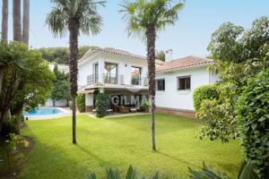 Chalet - Chalet Independiente - Los Monteros photo 0