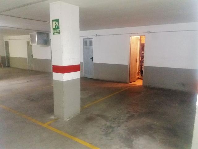 Parking Subterráneo En venta en Colon, 28, Requena photo 0