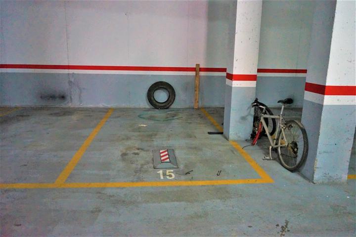 Parking Subterráneo En venta en Calle De Mira, 4, Requena photo 0