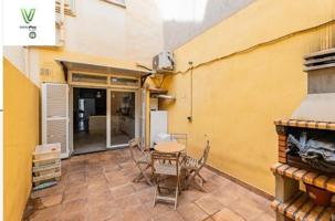 Local de 82m2 en zona Foners con patio de 17m2. photo 0