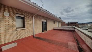  Ático En venta en Calle De La Mujer Palentina, Centro, Palencia photo 0