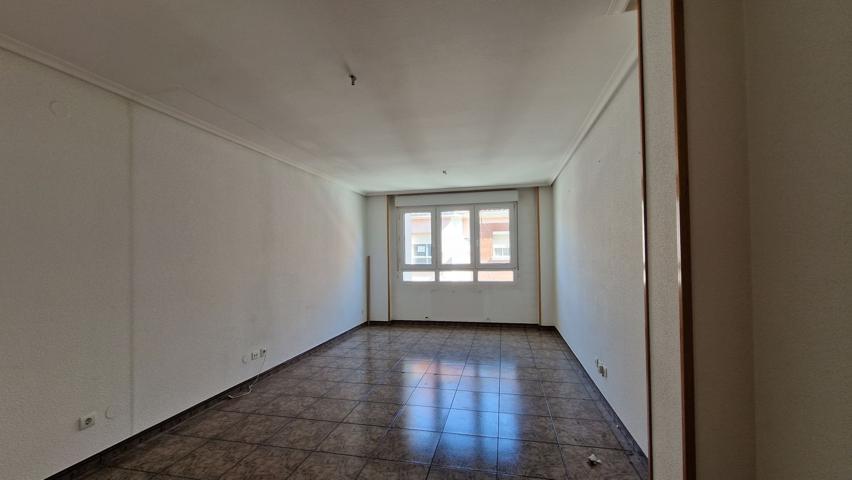 Piso En venta en Calle Primera Universidad De España, San Antonio, Palencia photo 0
