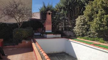 Unifamiliar Pareada En venta en San Vicente, Dueñas photo 0