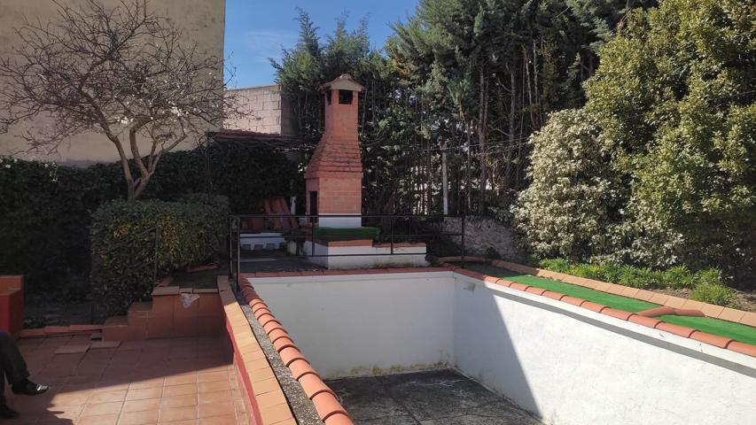 Unifamiliar Pareada En venta en San Vicente, Dueñas photo 0