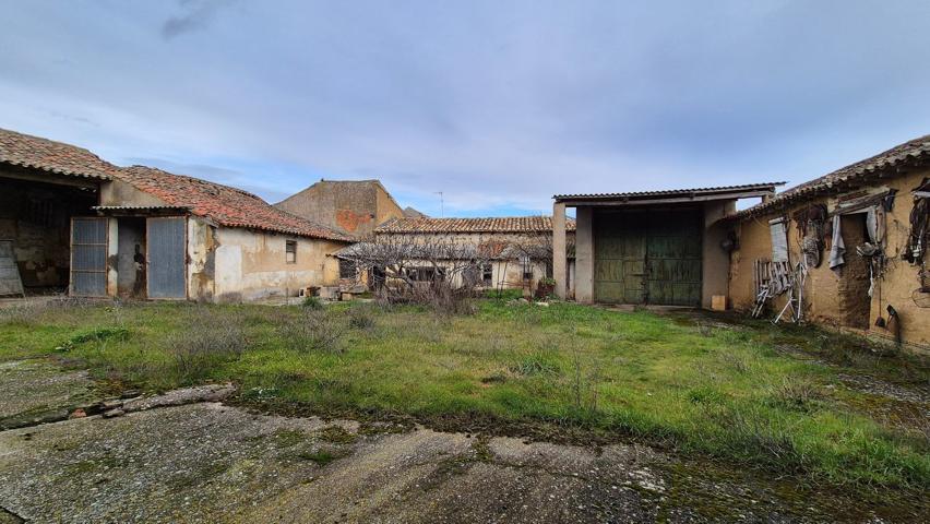 Casa De Campo En venta en Calle Laza, Mazariegos photo 0