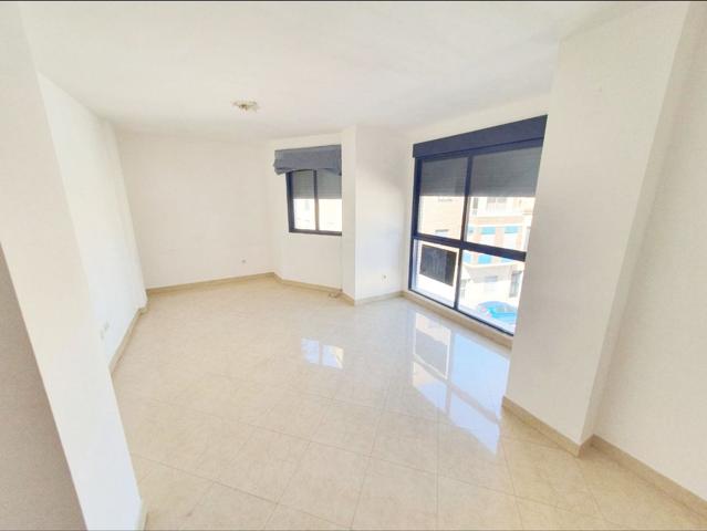 Piso En venta en Calle Mare De Déu De La Cabeza, Zona Llombai, Burriana photo 0