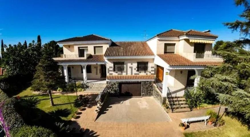 Casa En venta en El Carme-Sant Agustí-Bonavista, L'Eliana photo 0