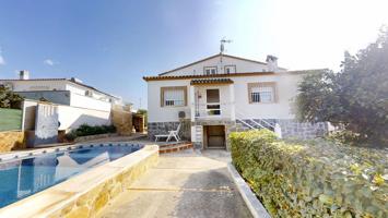 Casa En venta en Maravisa, La Pobla De Vallbona photo 0