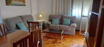 Se alquila Piso de 3 Dormitorios doble y 1 Dormitorio sencillo, con 1 baño y 1 aseo, con garaje . photo 0