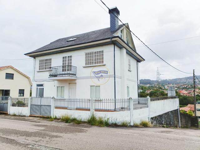 CASA EN UNA DE LAS MEJORES ZONAS PARA VIVIR DE VIGO photo 0