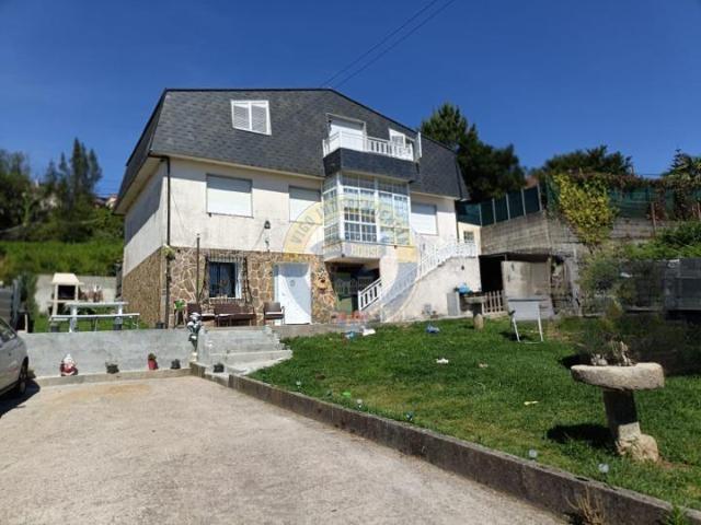 casa dividida en régimen de propiedad horizontal , en el que se vende el bajo y primera planta photo 0