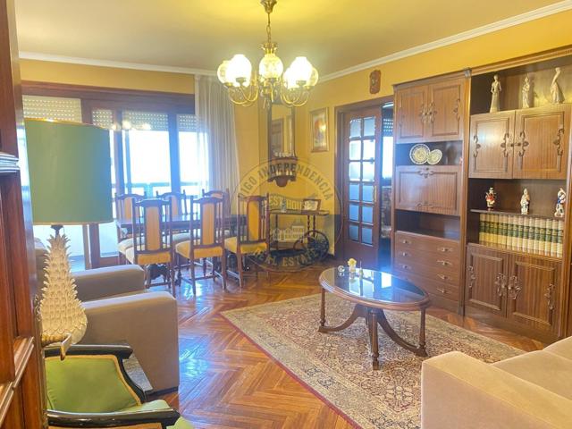 Amplia vivienda exterior en Camelias con terraza y excelentes vistas photo 0