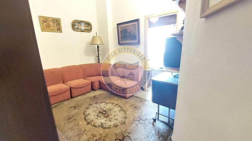 En pleno casco Vello a reformar photo 0