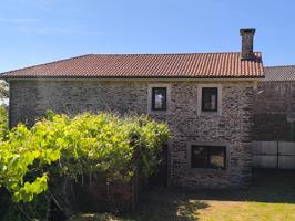 CASA DE PIEDRA EN O PINO photo 0